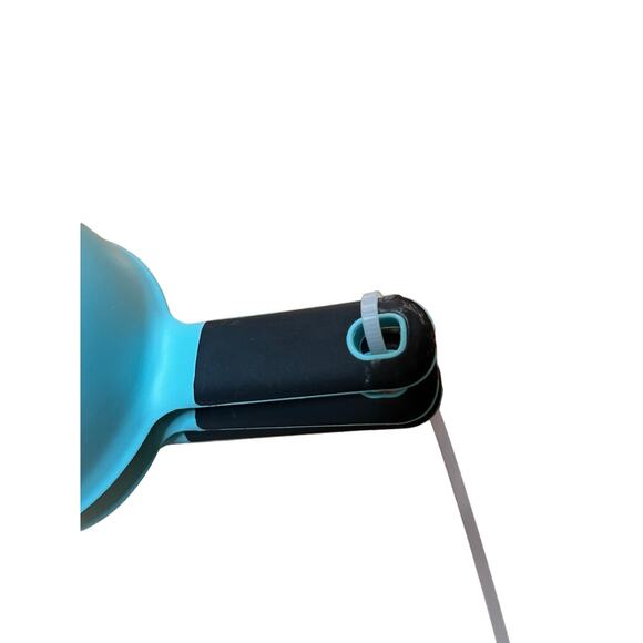 Set of 3 Kitchen Aid aqua sky replacement measuring cups 1/4, 1/2 1 Missing 1/3 - Picture 3 of 3